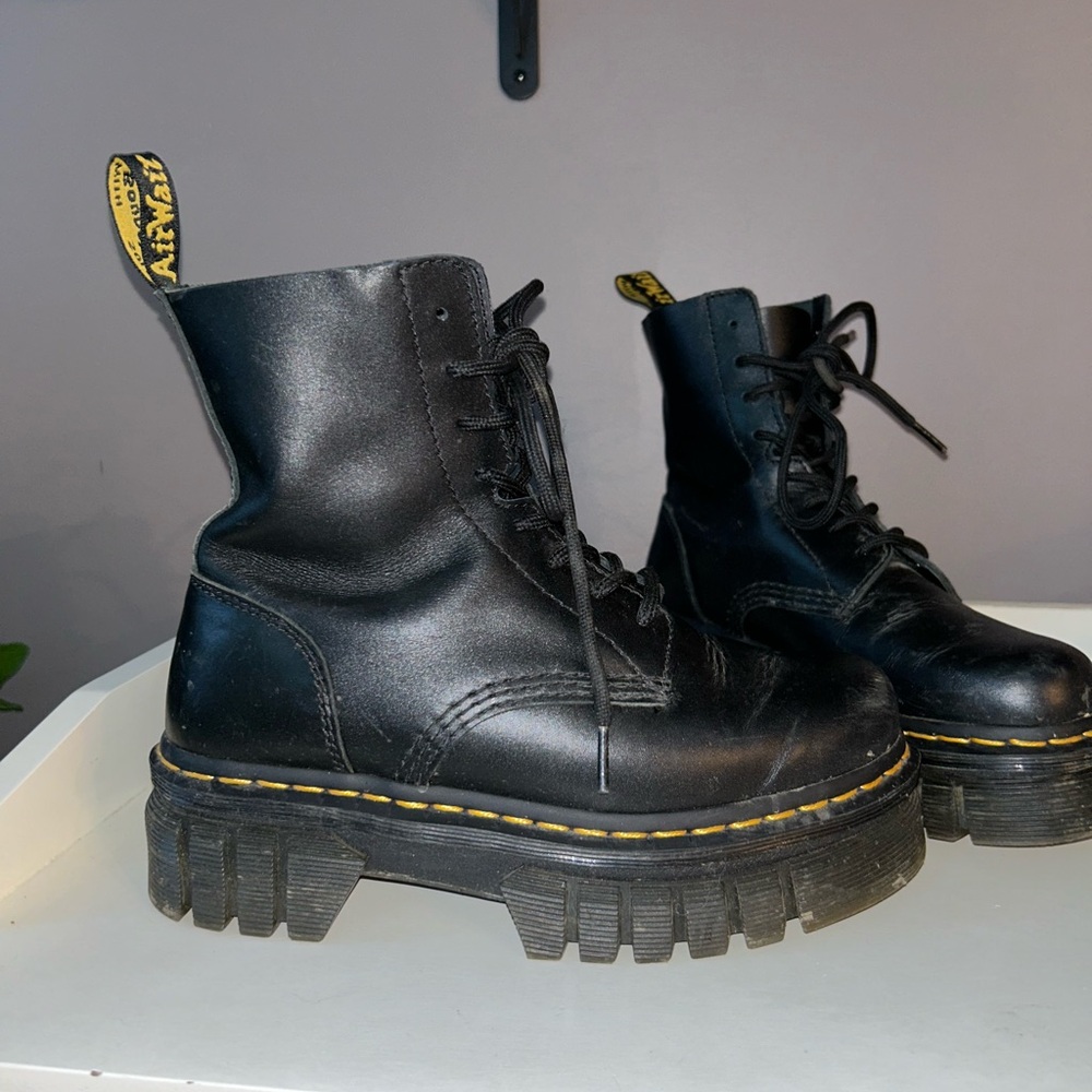 Doc Martens Jadon platform boot, women’s US 7